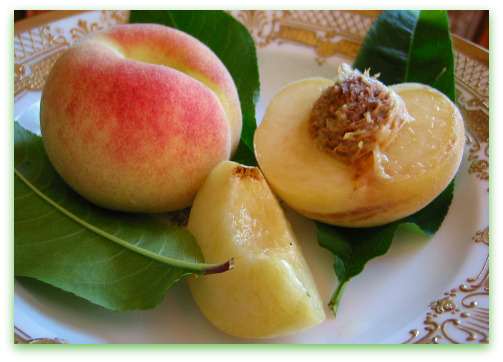 Charlotte Peach whole and sliced