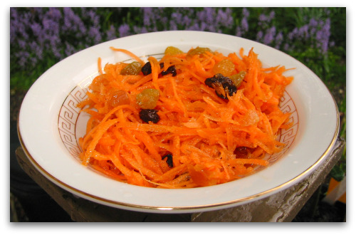 2010_04_27_blog_carrot_salad 2010 04 27 blog carrot salad This Kitchens Best Carrot Salad Recipe