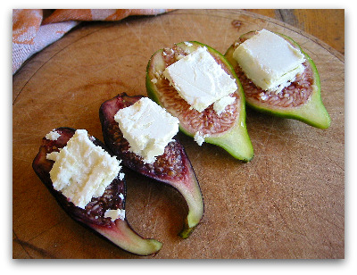 figs-stuff-with-cheese figs stuff with cheese Figs in a Blanket: Tucking In Some Amazing Flavor